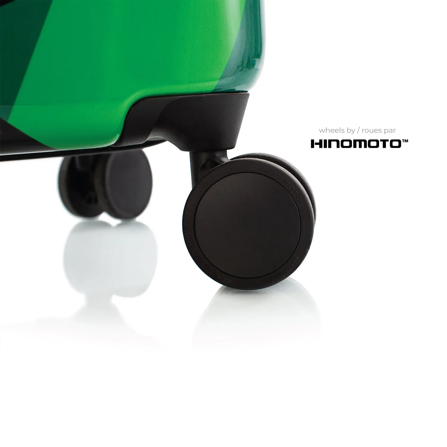 Britto - A New Day 21 Inch - The Art of Modern Luggage™