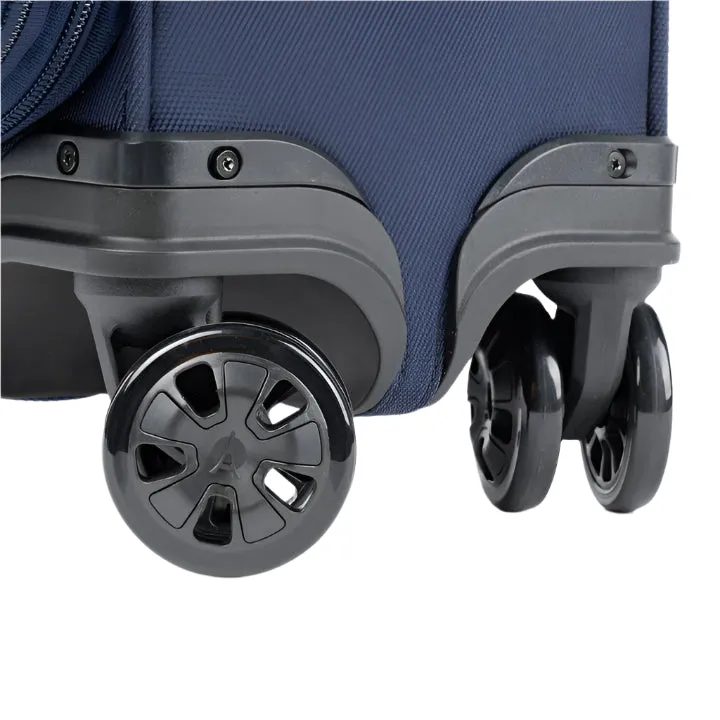 Crew™ Classic Compact Carry-On Spinner