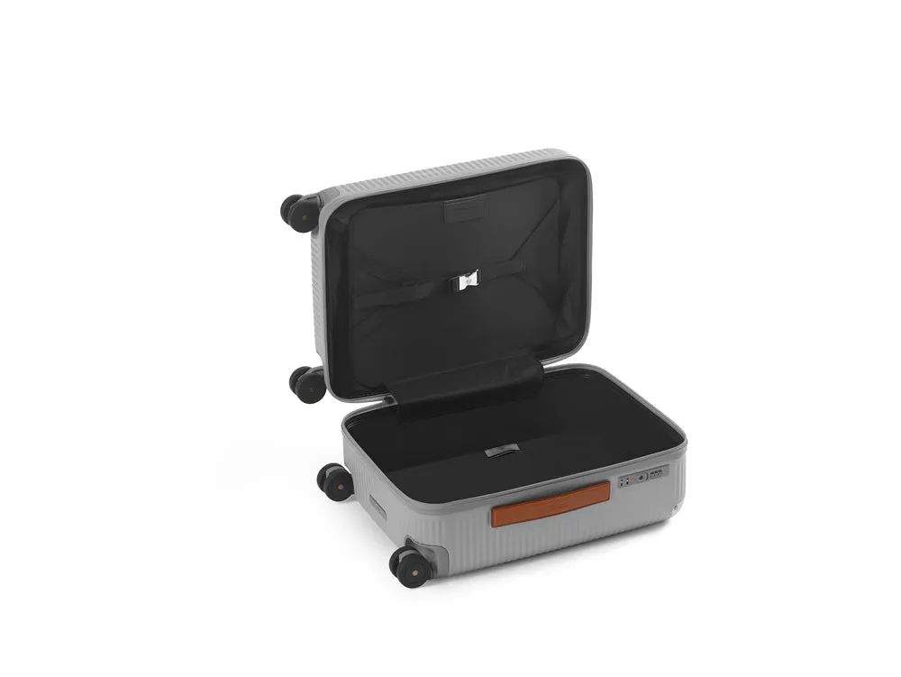 FPM Milano Bank Zip Deluxe Trunk On Wheels, Carry On Trunk