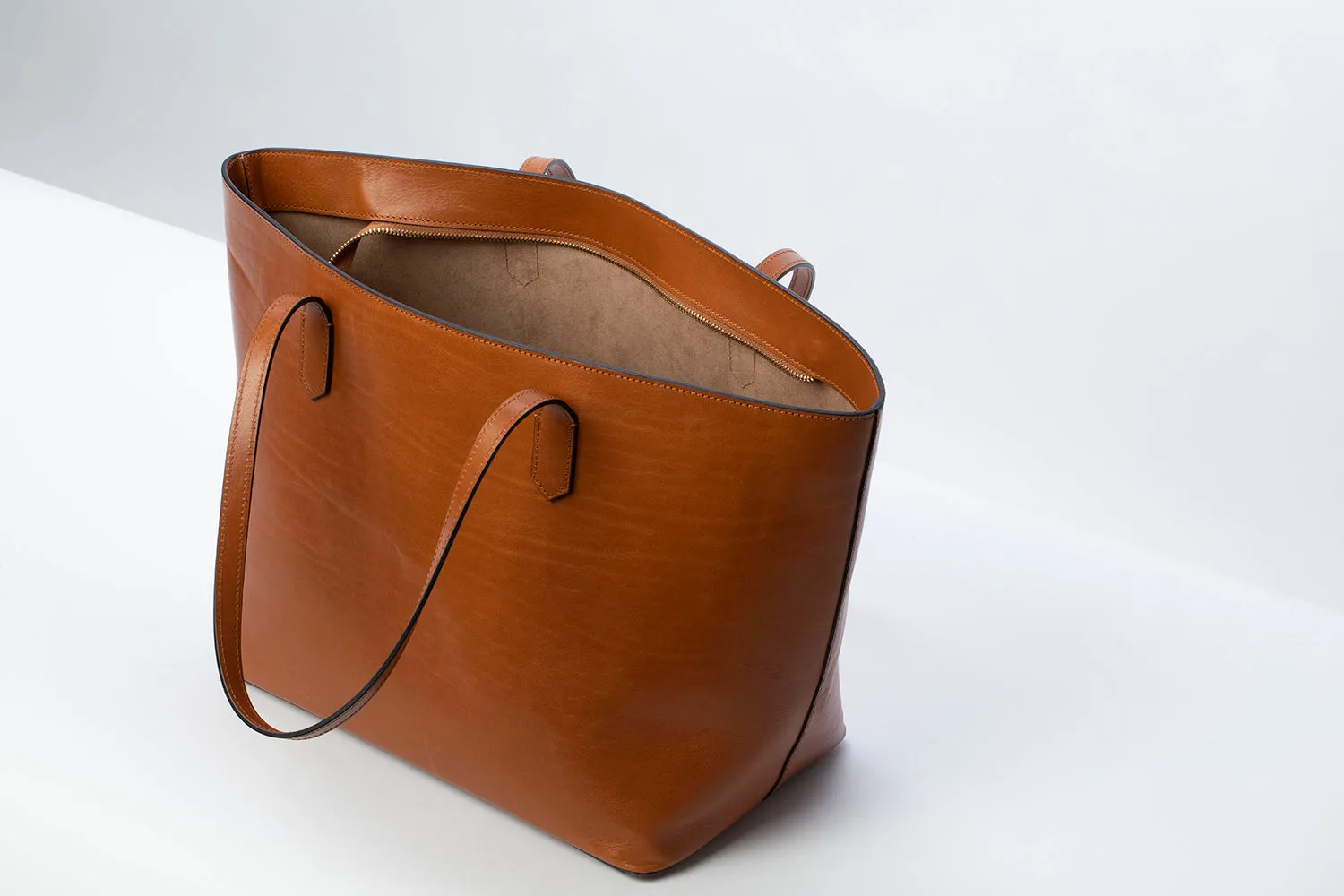 Manila All Purpose Large Carryall Leather Tote Bag in Camel Brown - WAITLIST