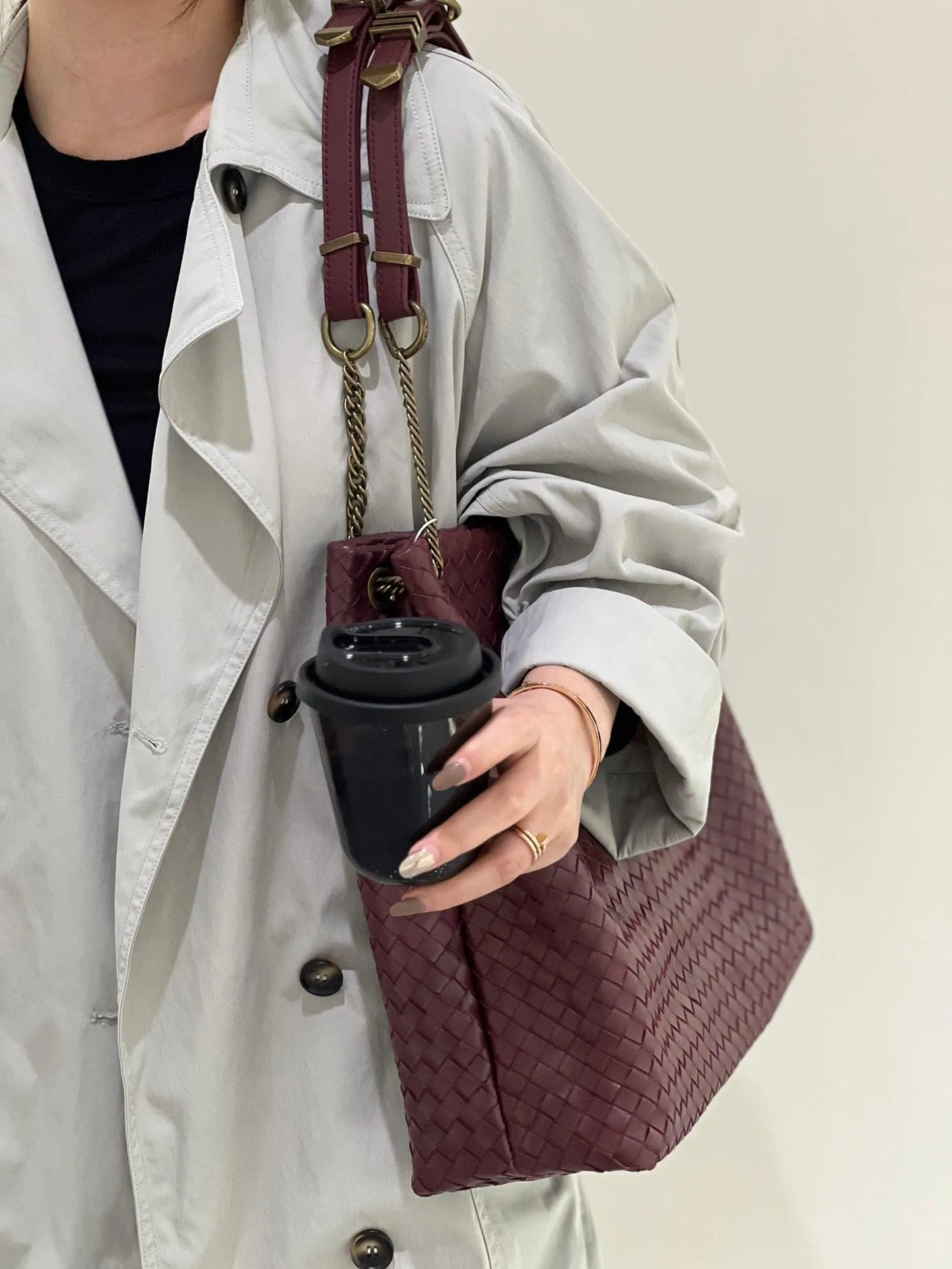 Premium Handwoven Lambskin Tote Bag | Handcrafted Vintage Lock Drawstring Spacious & Versatile Shoulder Bag, Lambskin Shopper