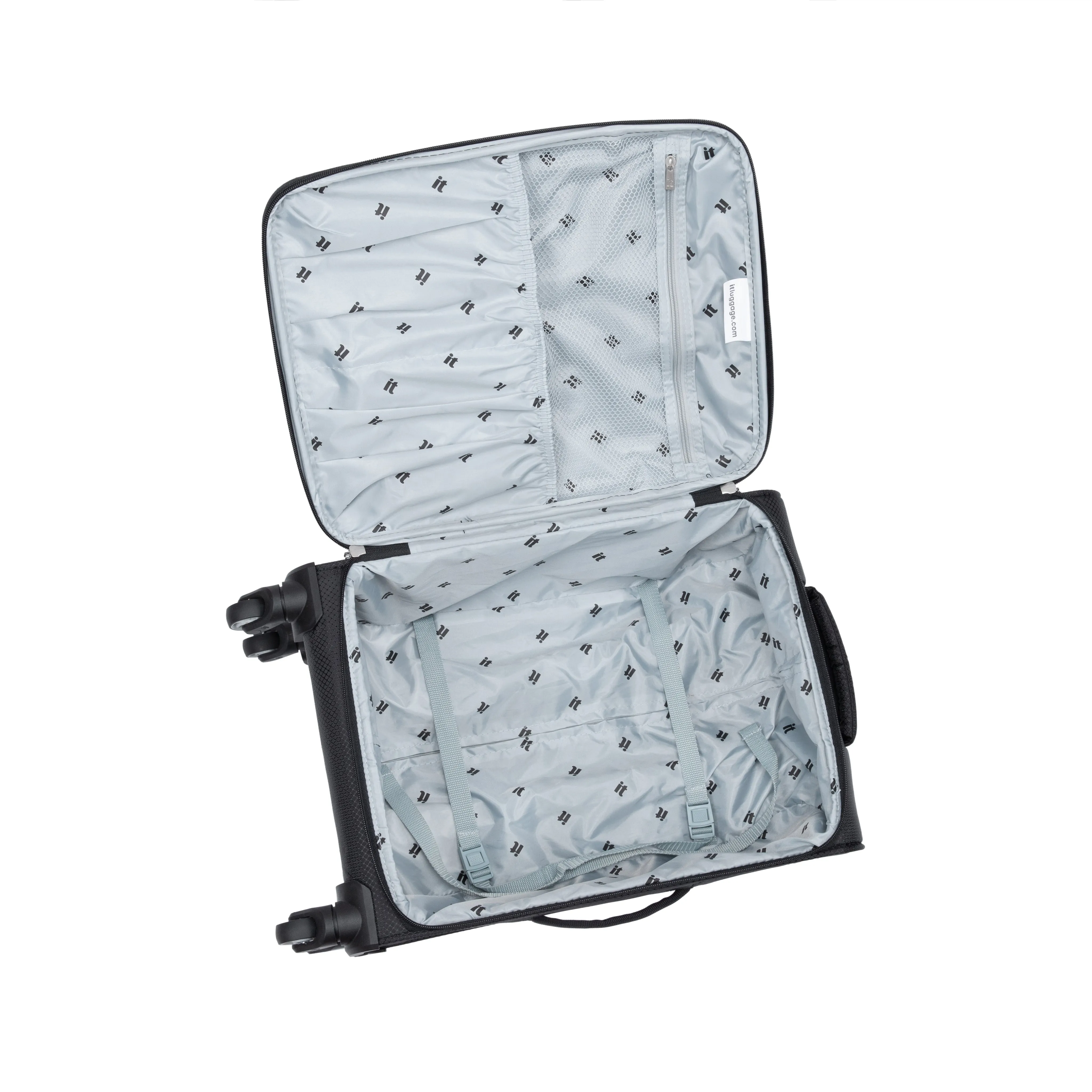 Striving 3 Piece Softside 4 Wheel Spinner Luggage Set (Black)