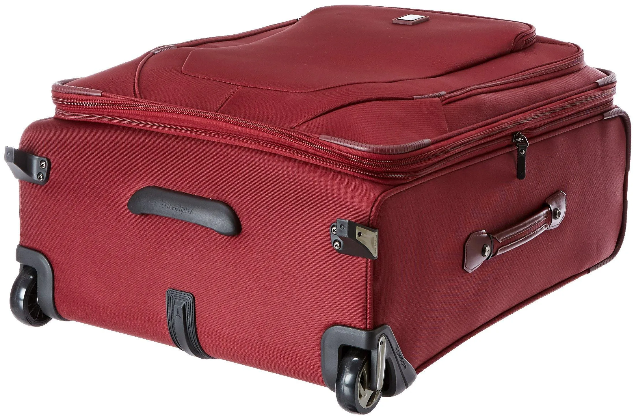 TravelPro Crew 10 Expandable Rollaboard Suiter